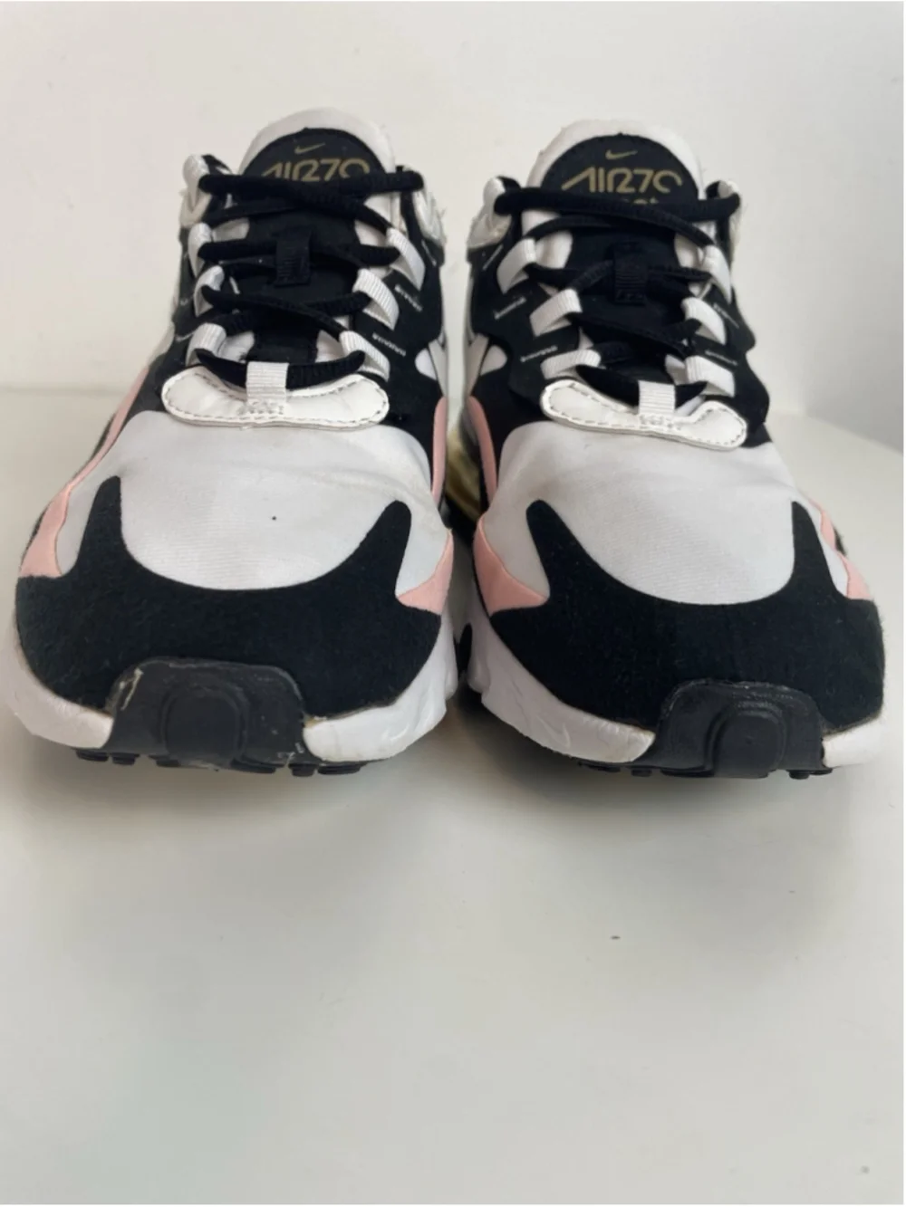Nike Air Max 270 React Sneakers Women’s Size 7 Bleached Coral Black White